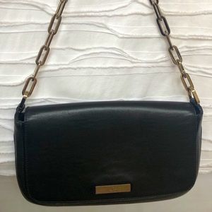 Gucci black leather bag with chain straps